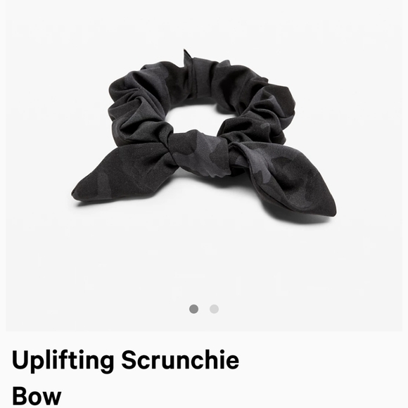 2 Lululemon scrunchies - Picture 2 of 11